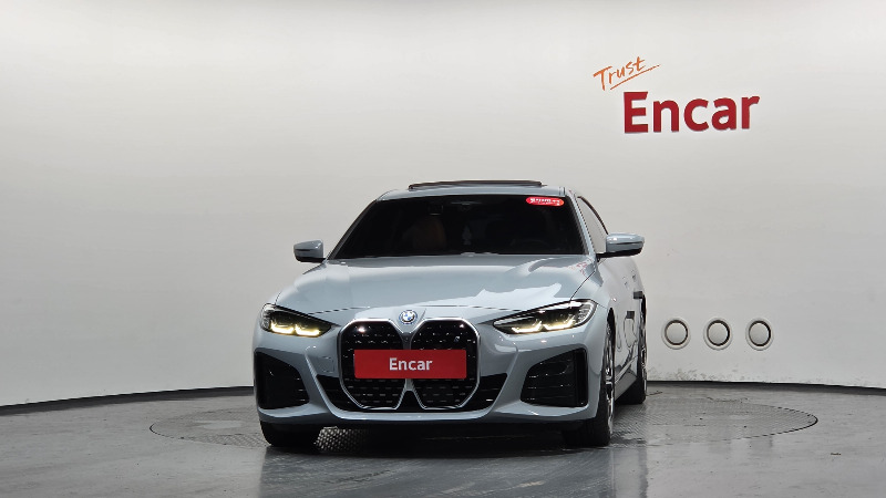 car BMW i4 id43444 photo #3