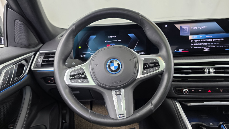 car BMW i4 id43445 photo #12