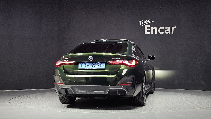 car BMW i4 id43445 photo #4