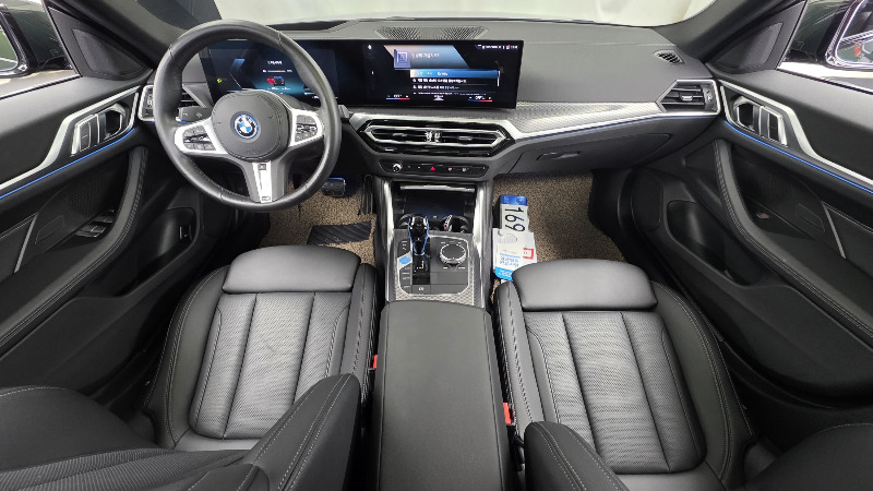 car BMW i4 id43445 photo #7
