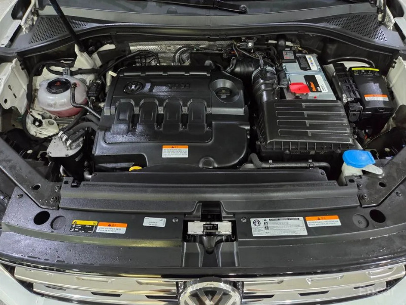 car Volkswagen Tiguan id43471 photo #18