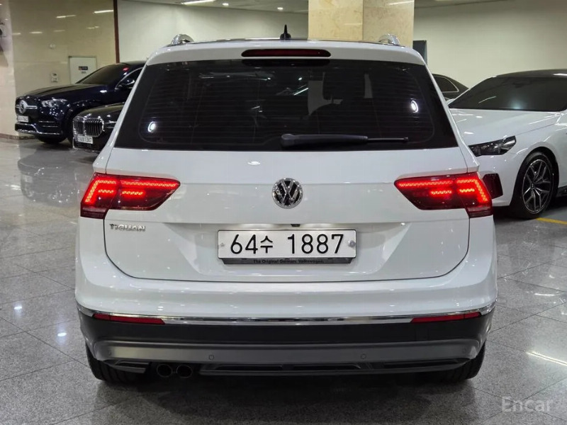 car Volkswagen Tiguan id43471 photo #4