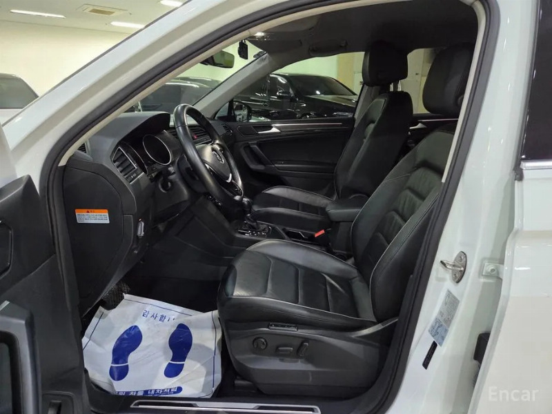 car Volkswagen Tiguan id43471 photo #6