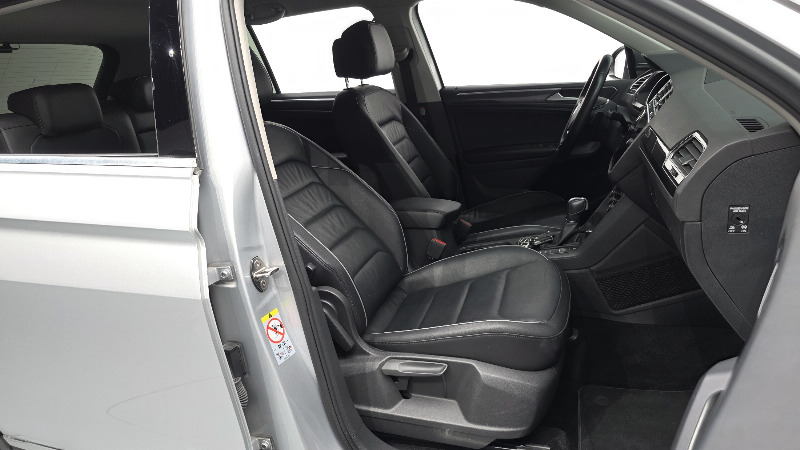 car Volkswagen Tiguan id43473 photo #11