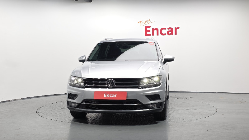 car Volkswagen Tiguan id43473 photo #3