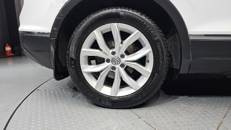 car Volkswagen Tiguan id43474 photo #5