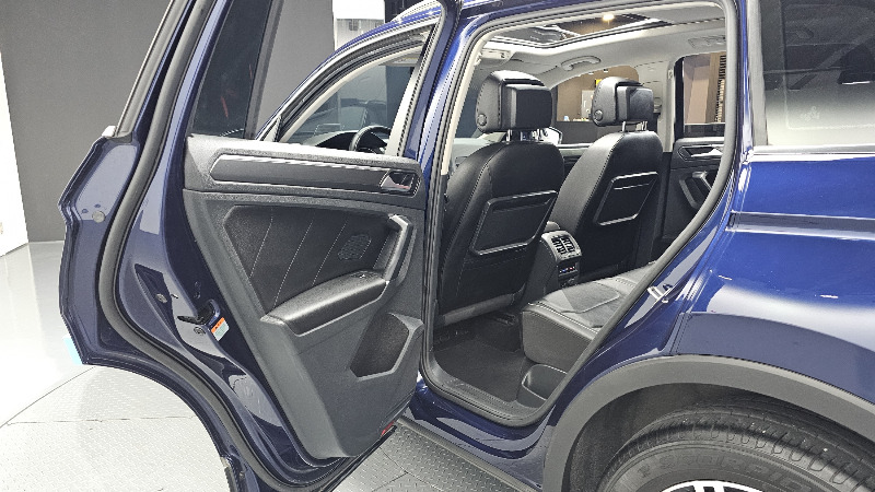 car Volkswagen Tiguan id43480 photo #12