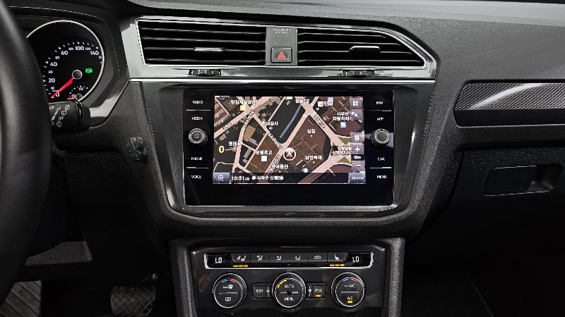 car Volkswagen Tiguan id43480 photo #14