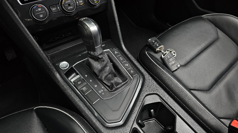 car Volkswagen Tiguan id43480 photo #9
