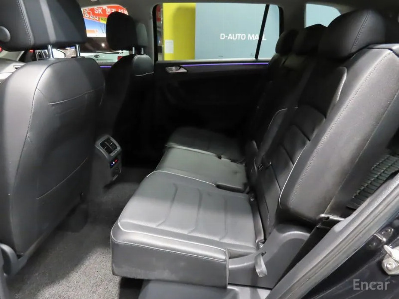 car Volkswagen Tiguan id43481 photo #7