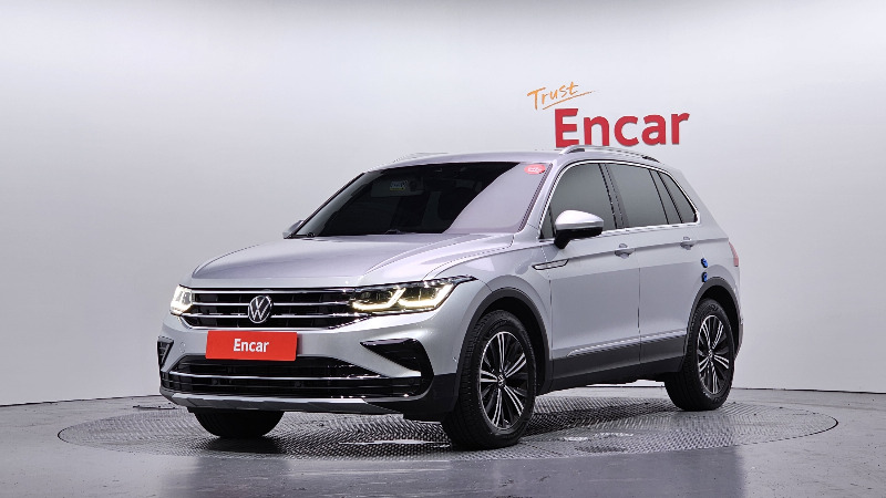 car Volkswagen Tiguan id43483 main photo