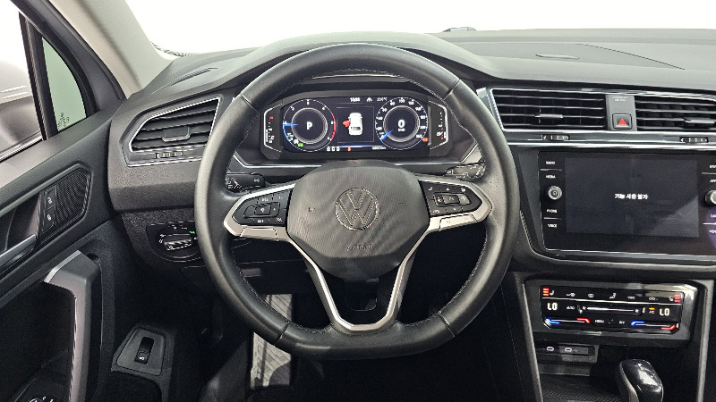 car Volkswagen Tiguan id43483 photo #12