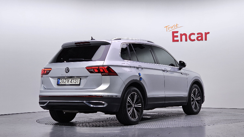 car Volkswagen Tiguan id43483 photo #2