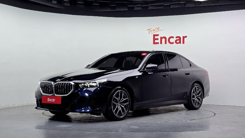 car BMW 5 Series id43563 main photo