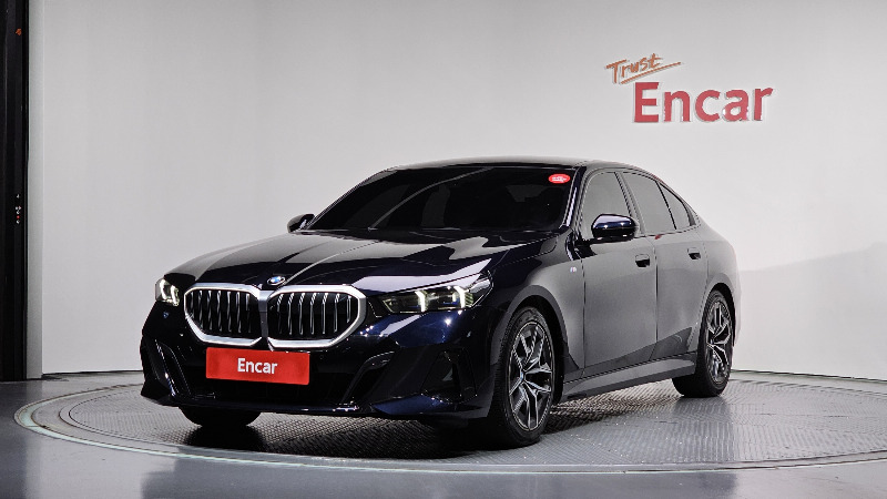 car BMW 5 Series id43564 main photo
