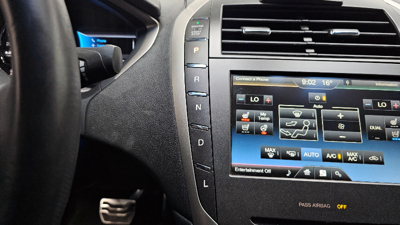 car Lincoln MKZ id43586 photo #9
