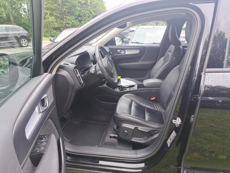 car Volvo XC40 id43601 photo #7