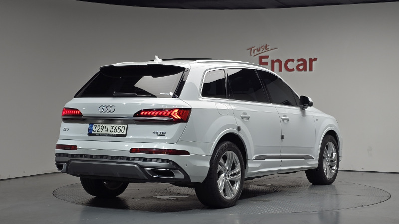 car Audi Q7 id43742 photo #2