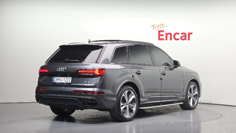 car Audi Q7 id43745 photo #2