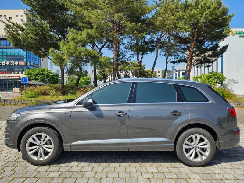 car Audi Q7 id43747 photo #5
