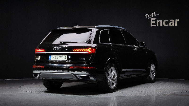 car Audi Q7 id43759 photo #2