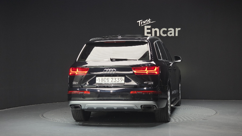 car Audi Q7 id43761 photo #4