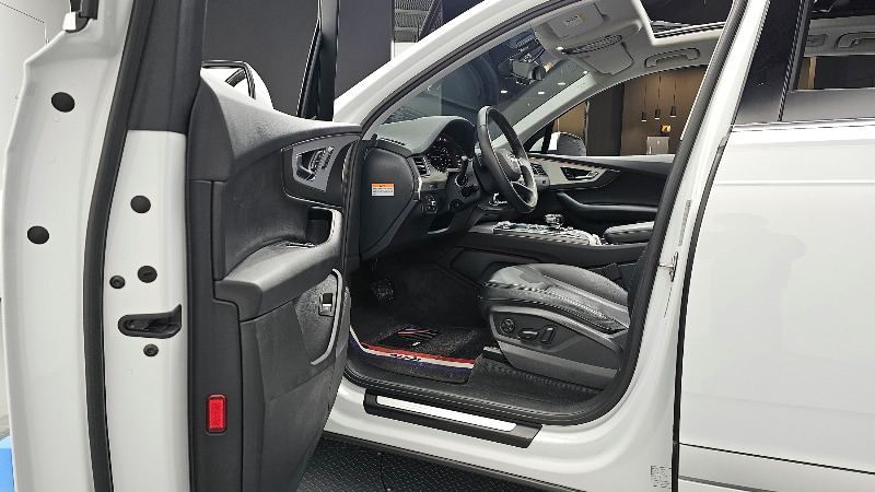 car Audi Q7 id43766 photo #10