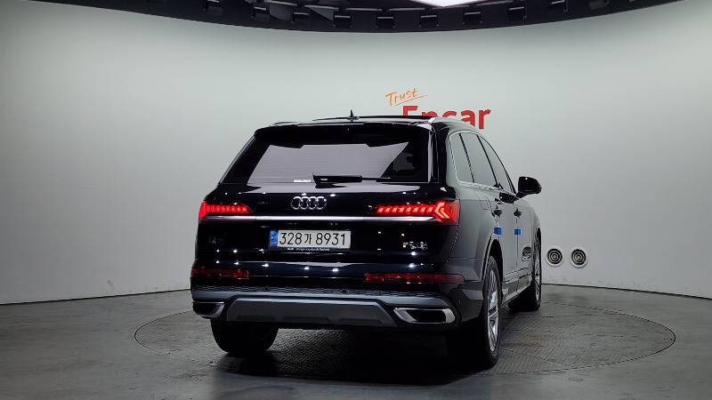 car Audi Q7 id43782 photo #4