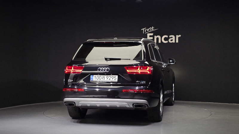 car Audi Q7 id43798 photo #4