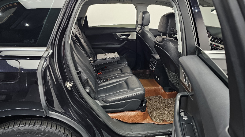 car Audi Q7 id43807 photo #12