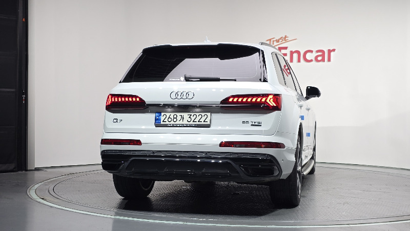 car Audi Q7 id43816 photo #4