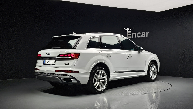 car Audi Q7 id43817 photo #2