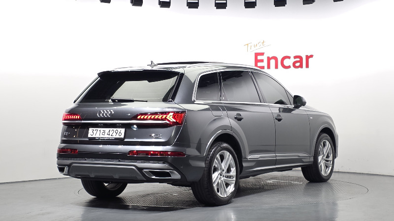 car Audi Q7 id43818 photo #2