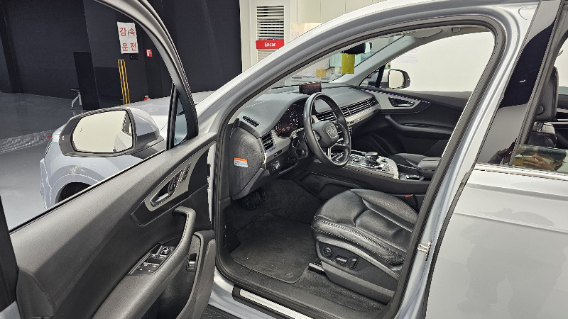 car Audi Q7 id43835 photo #10