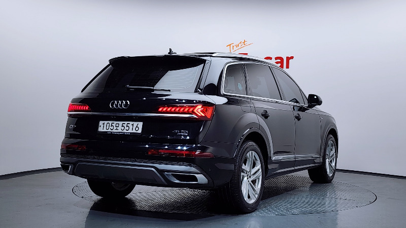 car Audi Q7 id43837 photo #2