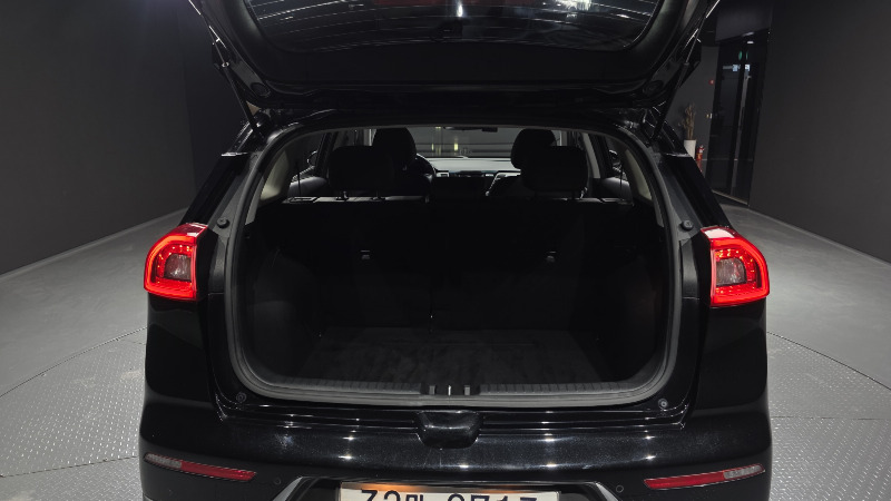 car KIA Niro id43890 photo #18