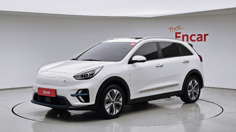 car KIA Niro id43910 main photo