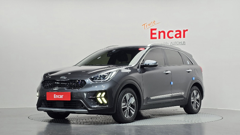 car KIA Niro id43916 main photo