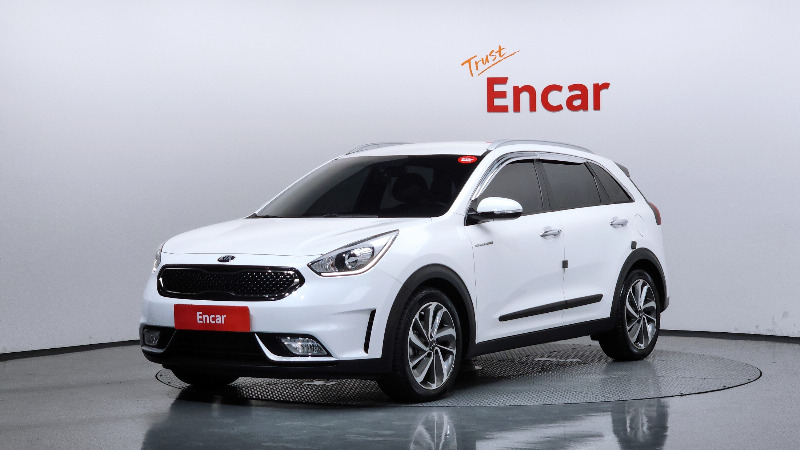 car KIA Niro id43917 main photo