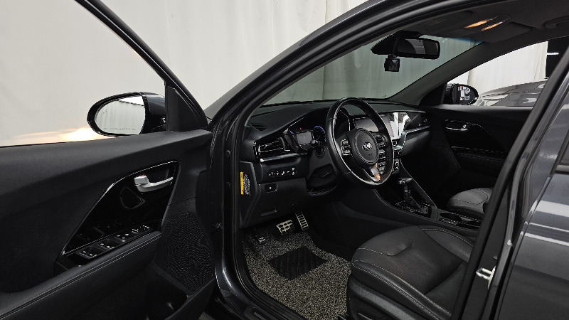 car KIA Niro id43942 photo #10