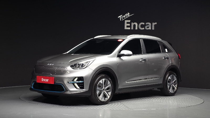 car KIA Niro id43944 main photo