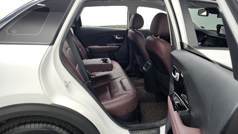 car KIA Niro id43945 photo #11