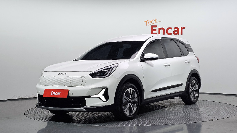 car KIA Niro id43948 main photo