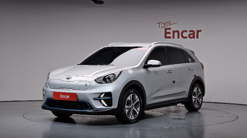 car KIA Niro id43949 main photo