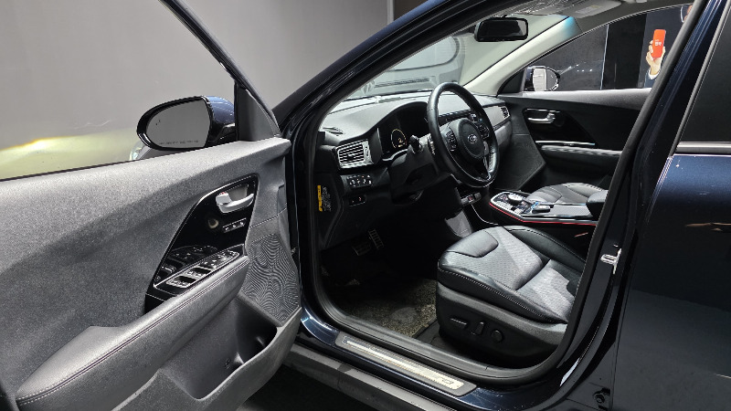 car KIA Niro id43965 photo #10
