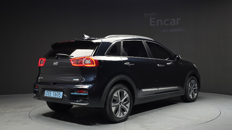 car KIA Niro id43965 photo #2