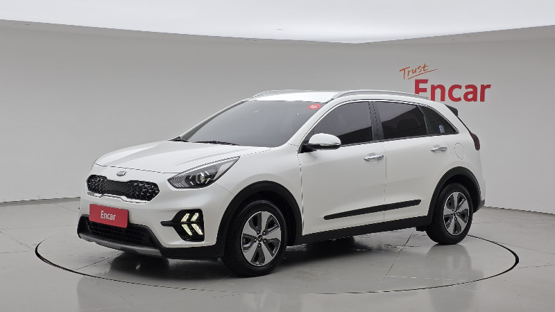 car KIA Niro id43973 main photo