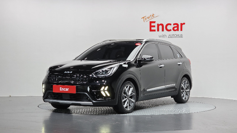 car KIA Niro id43983 main photo