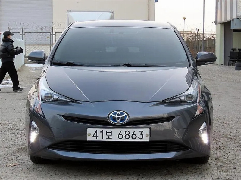 car Toyota Prius id44022 main photo