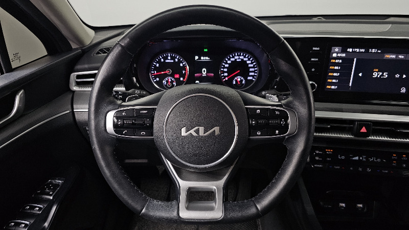 car KIA K5 id44062 photo #16